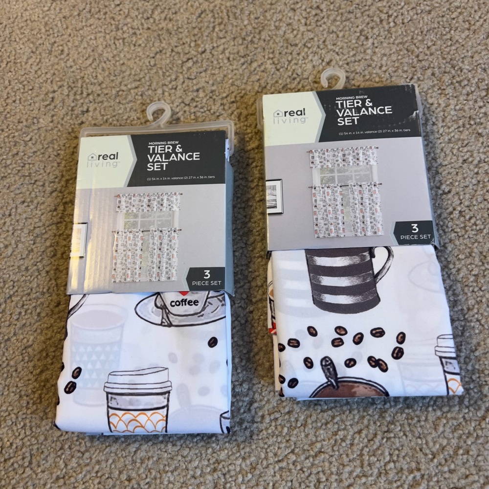 Real Living Coffee Design Kitchen tier & valance Linen Set - White and Brown